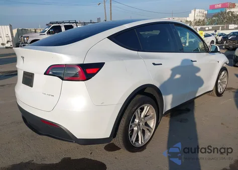2023 Tesla Model Y Awd/Long Range Dual Motor All-Wheel Drive из США, поврежденный, VIN 7SAYGDEE2PA123417